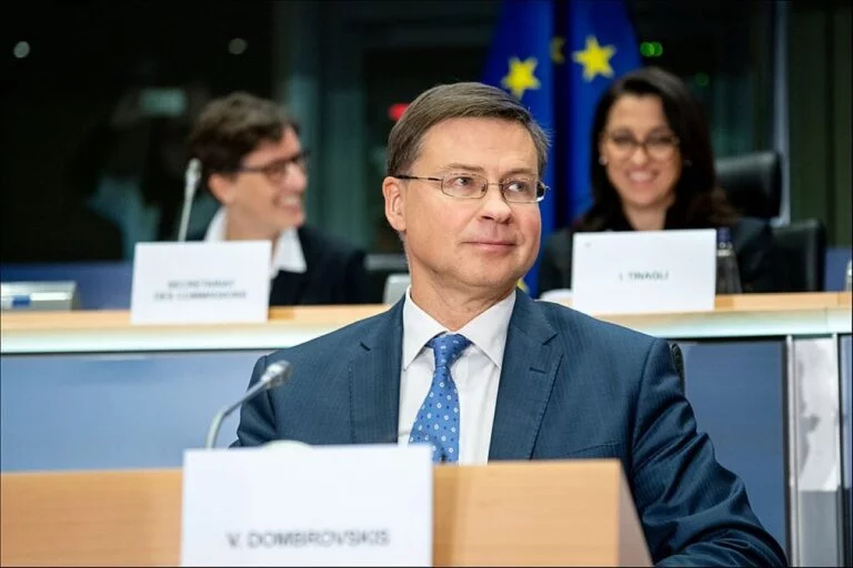 Comissário da UE diz esperar finalizar acordo com Mercosul em breve