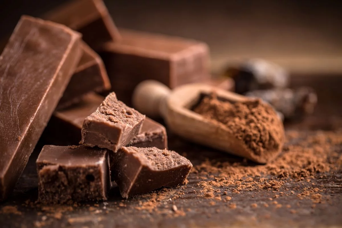 Pela nova proposta, para ser considerado chocolate, produto deve ter 35% de sólidos de cacau - Foto: Adobe Stock