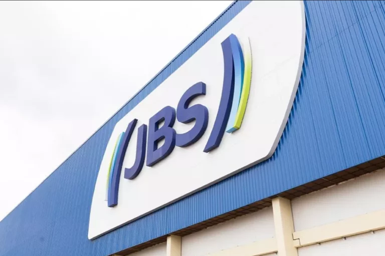 JBS tem lucro de R$ 2,924 bilhões no 1º tri; alta é de 77,6% ante 1º tri de 2024