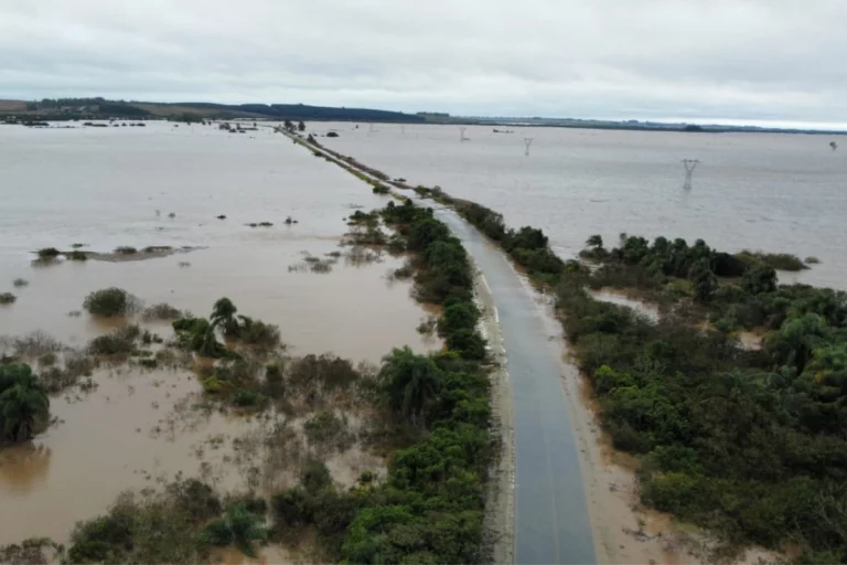 Onda de frio derruba temperaturas com alerta para geada e neve