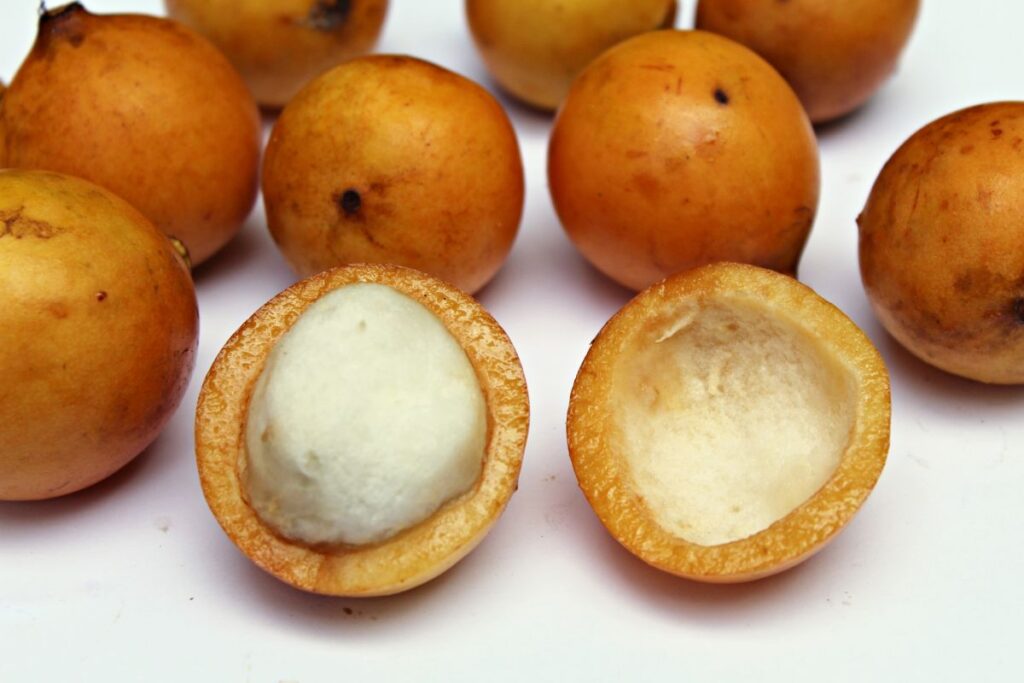 Frutas de achachairu