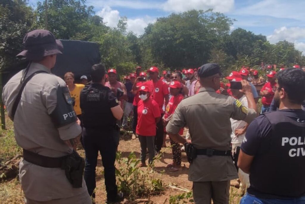 MST é impedido de invadir área em Goiás